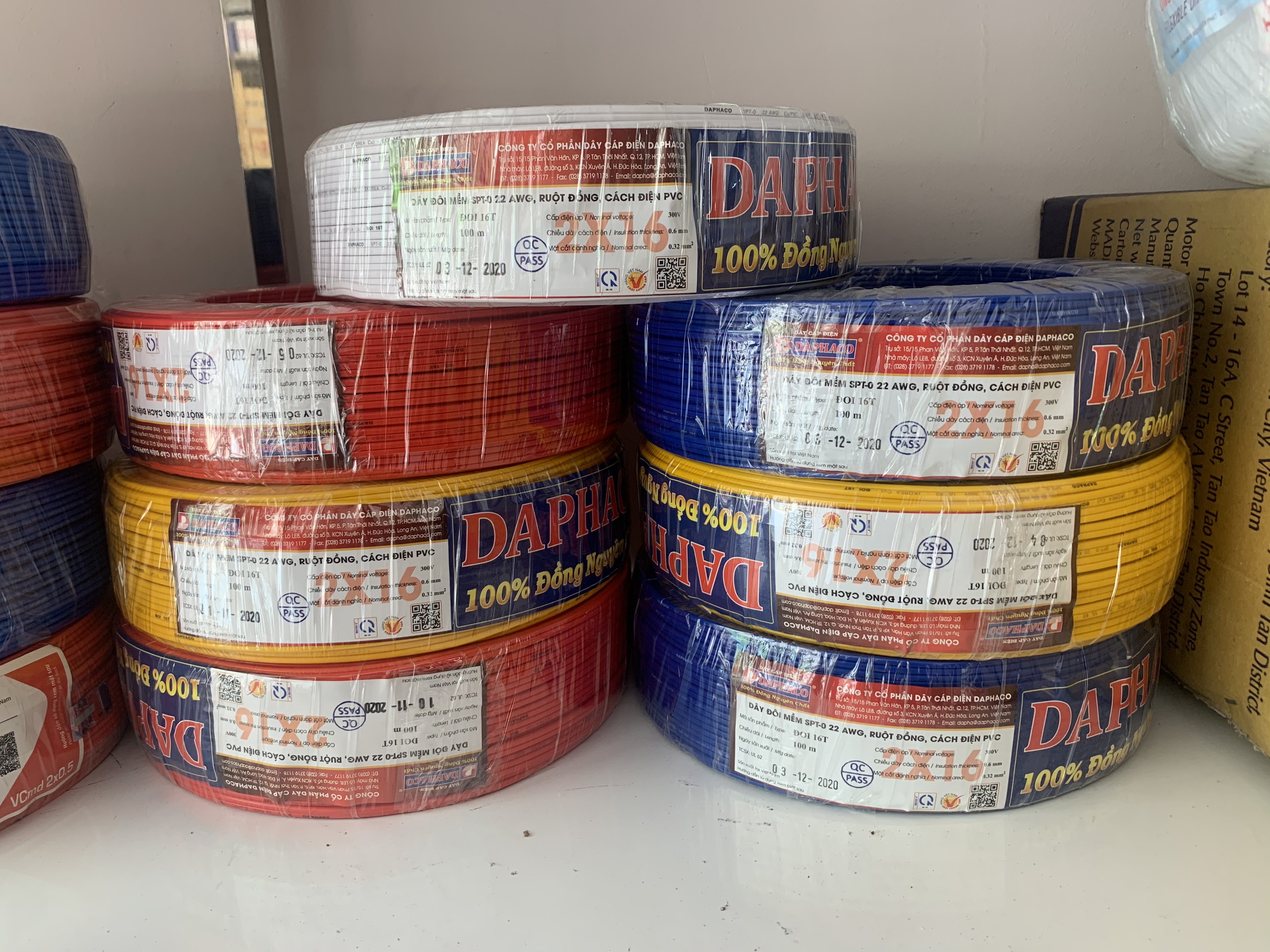 [HCM]Dây điện đôi mềm 2x16 (vcmd2x0.5)- Daphaco -cuộn 100m -MÀU NGẪU NHIÊN