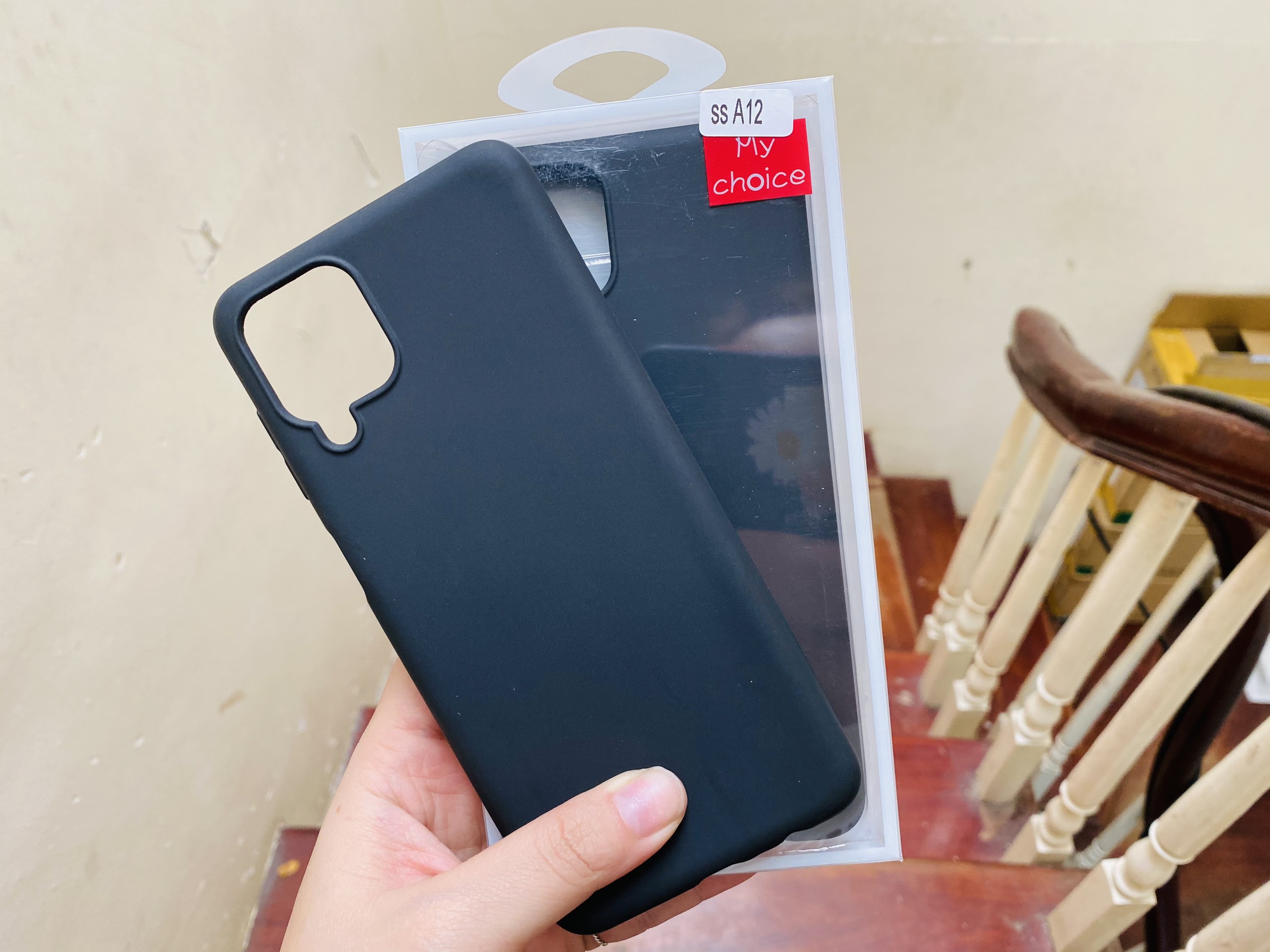 Ốp dẻo đen trơn loại chống bẩn cho SAMSUNG A12