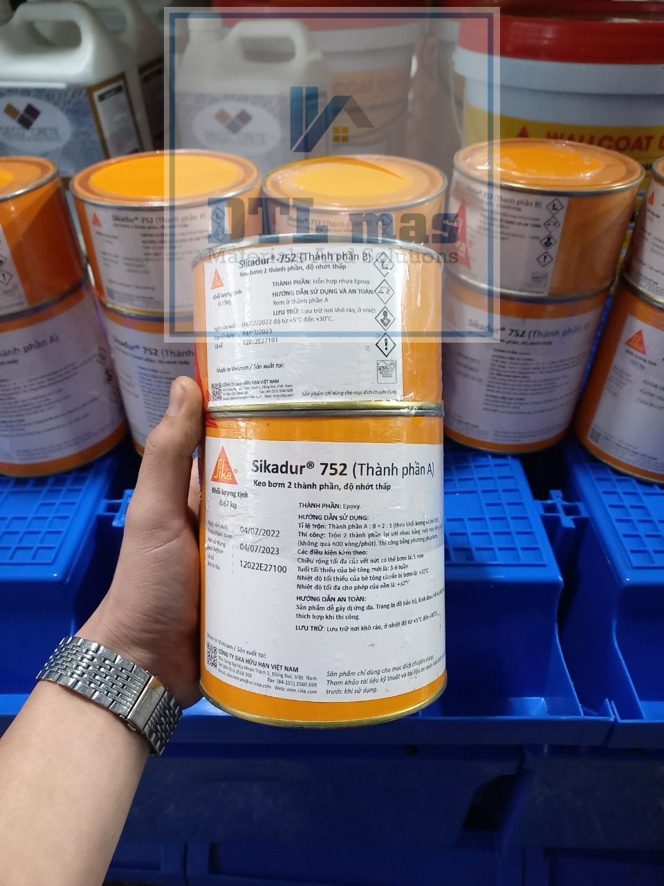 Sikadur 752 - Keo Epoxy hàn gắn kết cấu và chống thấm. Xi lanh hoặc bơm kim. Sika 752