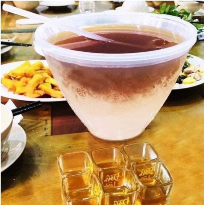 BÁT ƯỚP ĐÁ LẠNH ĐỰNG RƯỢU TIỆN DỤNG ( tặng gáo múc) DỤNG CỤ ƯỚP LẠNH TRÁI CÂY CAO CẤP siêu thị thành luân cơ sở 268