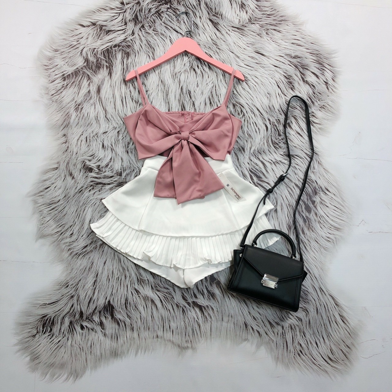 Set áo 2 dây nơ to cài nút lưng phối chân váy dập ly kèm quần Quảng châu - Set bộ đi dự tiệc