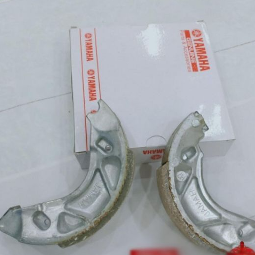 Má phanh sau Yamaha cho Novo 4 5 6 Nouvo Lx SX Sirius đời trung, đời FiJupiter Fi, Mio Nozza Exciter Ex (phanh thắng đùm ya