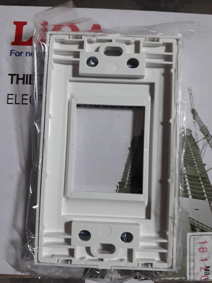 Mặt át đôi Lioa