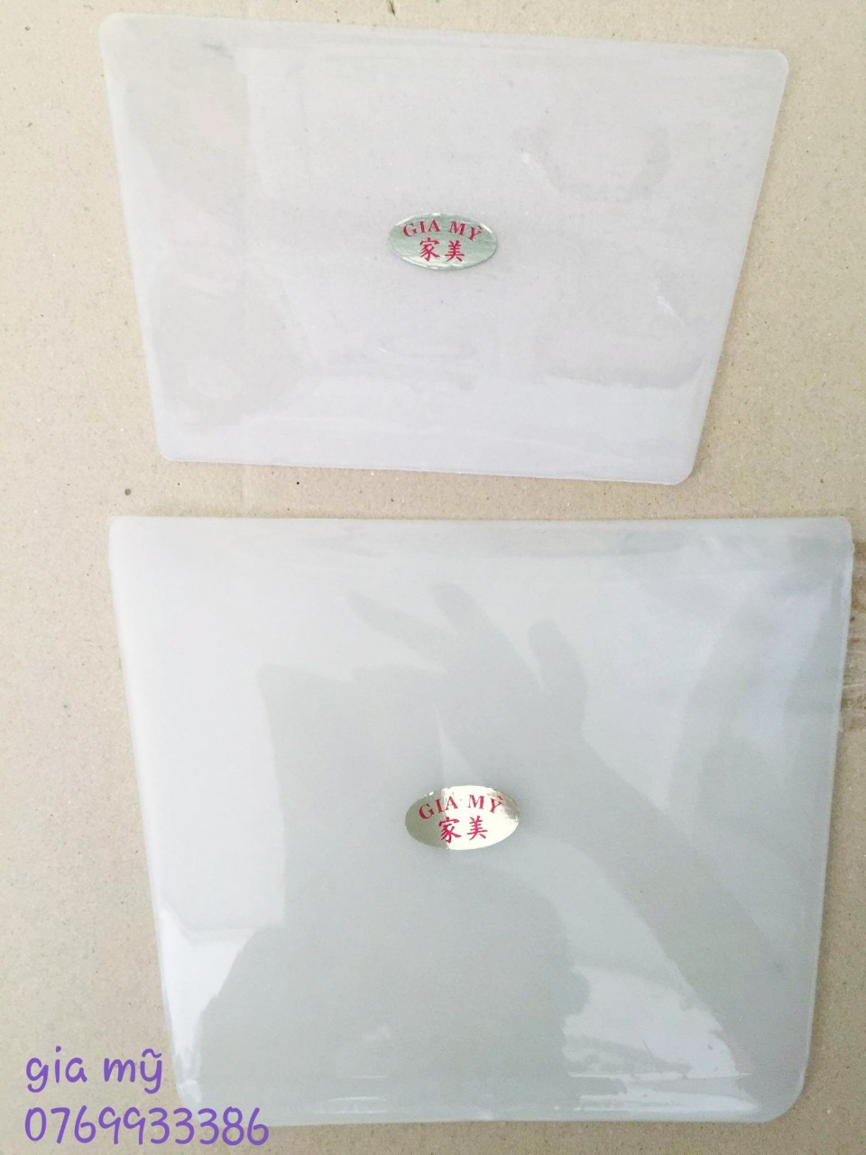 [HCM]DAO TRÉT BỘT MATIT NHỰA.GIA MỸ.1 BỘ 2 CÁI