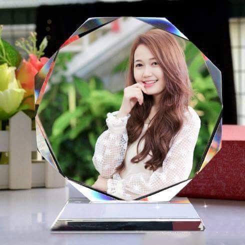 Pha lê hình bát giác in ảnh theo yêu cầu