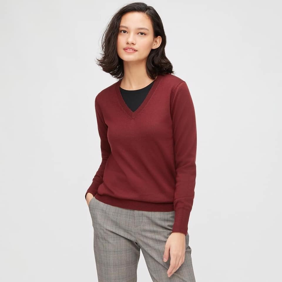 Áo len lông cừu Merino cổ tròn, cổ tim dài tay Uniqlo tag Nhật - Hải Anh Japan Store.