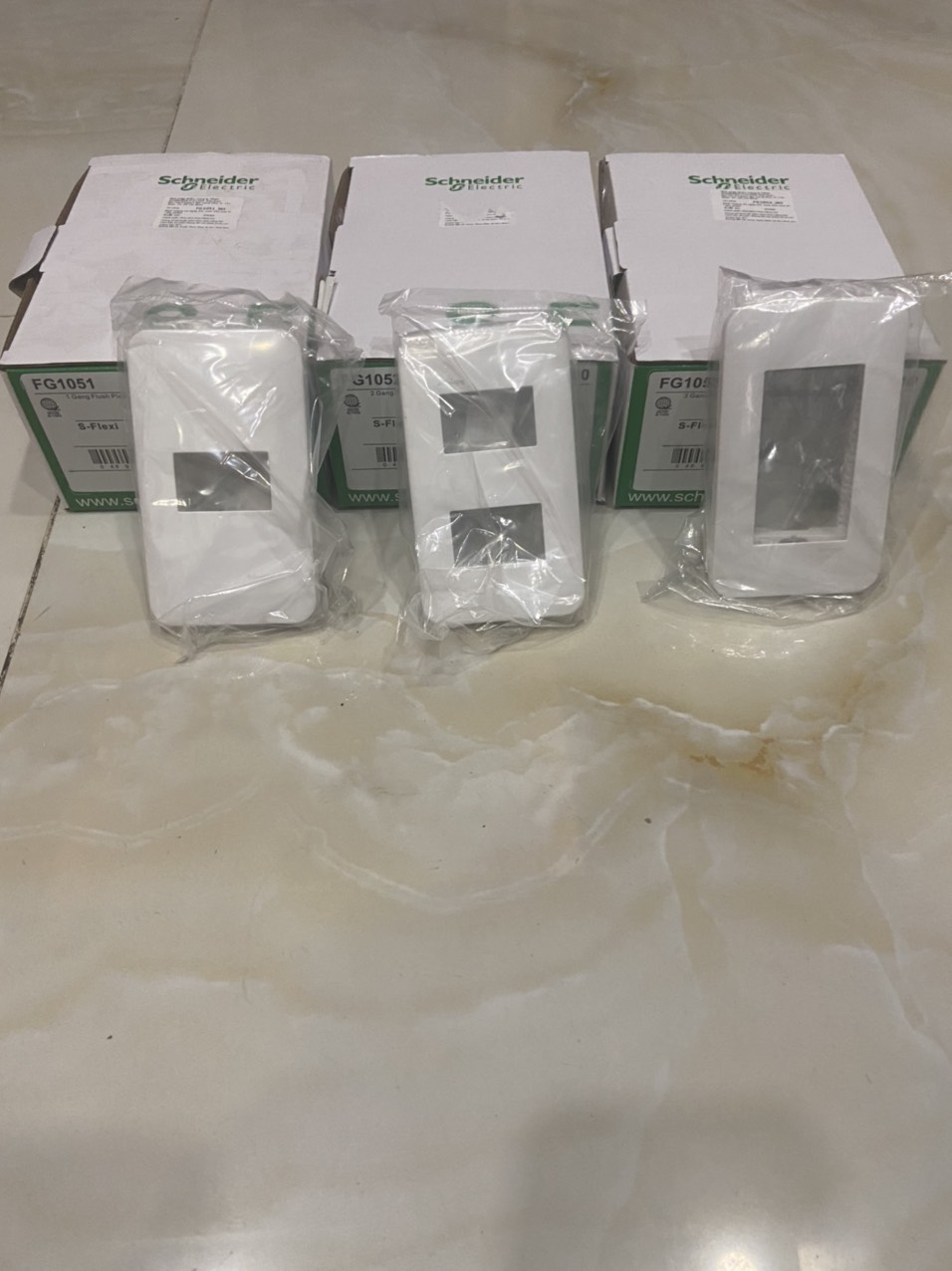 [HCM]Mặt 123  công tắc schneider  dòng S-FLEXI ( 1 HỘP MẶT MỖI LOẠI  10 CÁI )