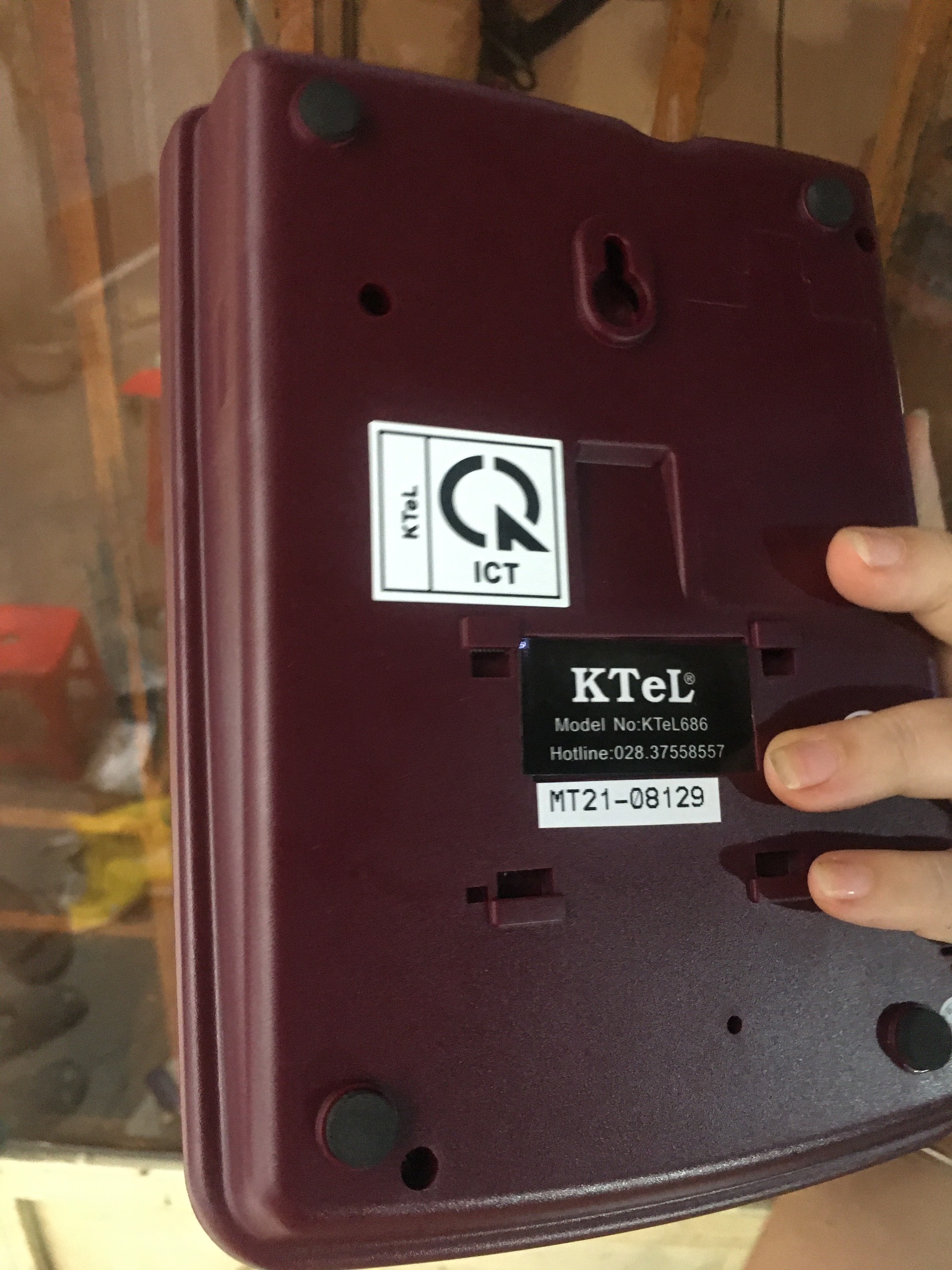 Điện thoại bàn Ktel 686 hiện số gọi đến