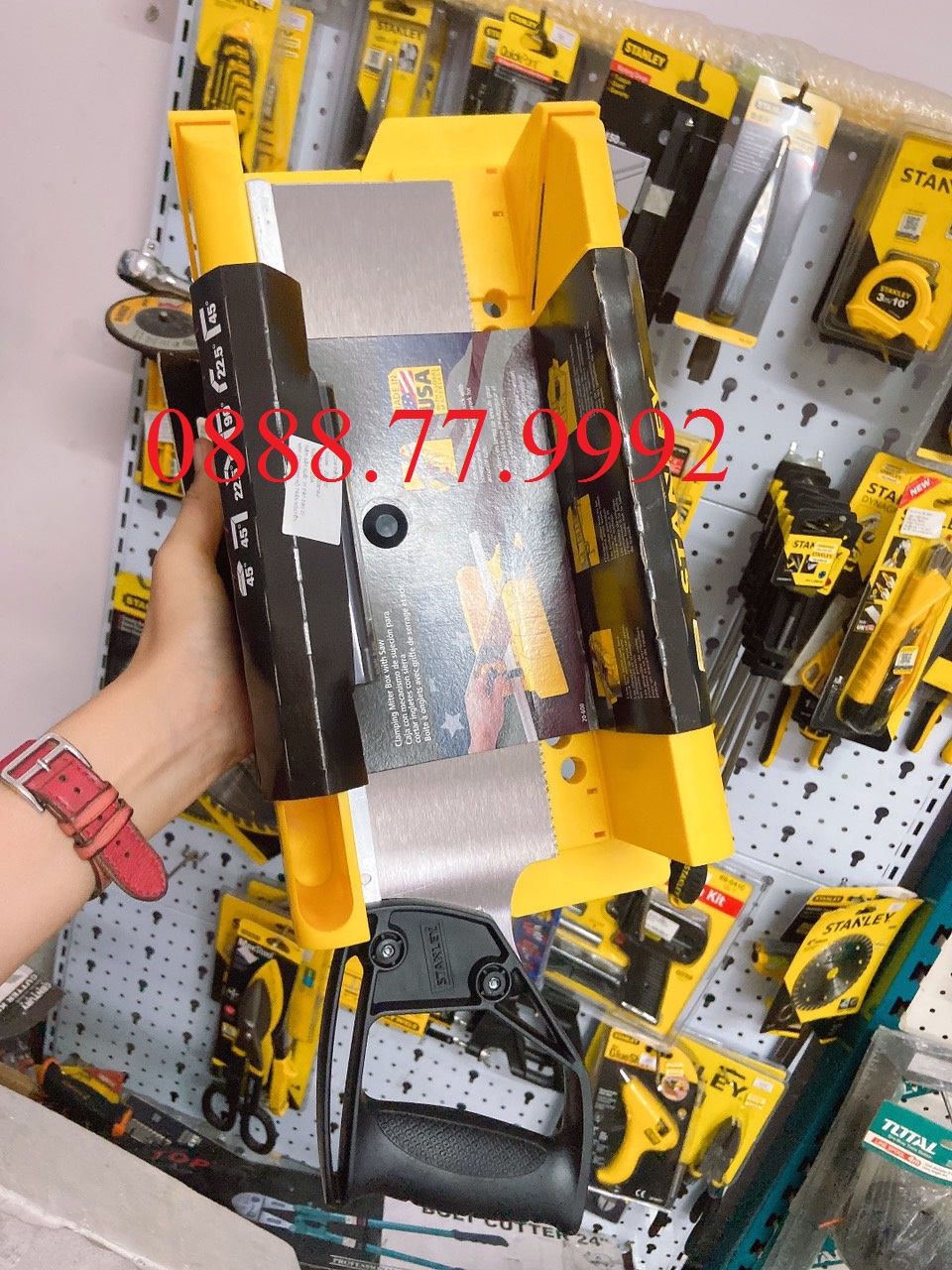Cưa thẳng có hộp cử kèm theo stanley 20-600