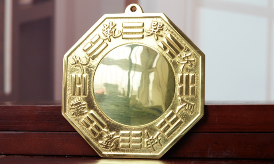 Gương Bát Quái Cầu Lồi Hóa Giả Sát Khí - Chất liệu Đồng Thau - Tiên Thiên Bát Quái - Gương bát quái âm dương ( Kích cỡ 8cm )