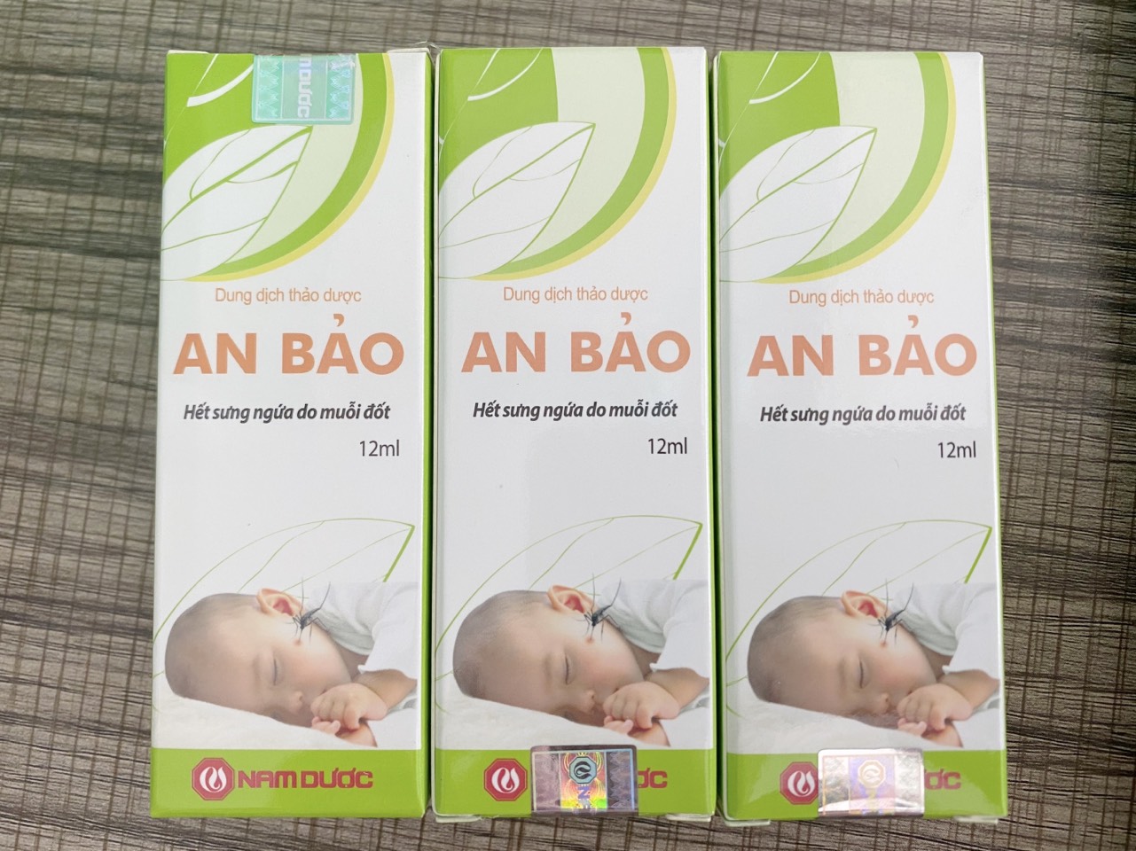 Tinh dầu lăn muỗi AN BẢO - giúp làm dịu vết muỗi đốt , côn trùng cắn