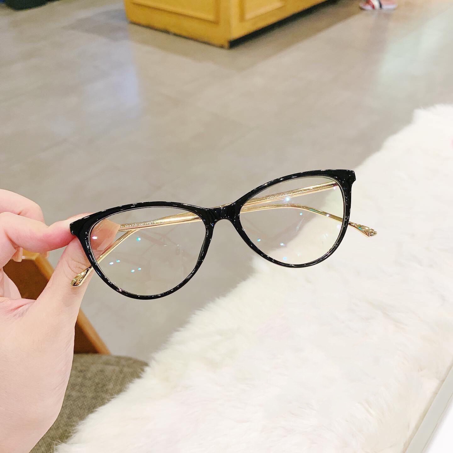 Mắt kính nữ mắt mèo gọng kính thời trang sang chảnh hot trend