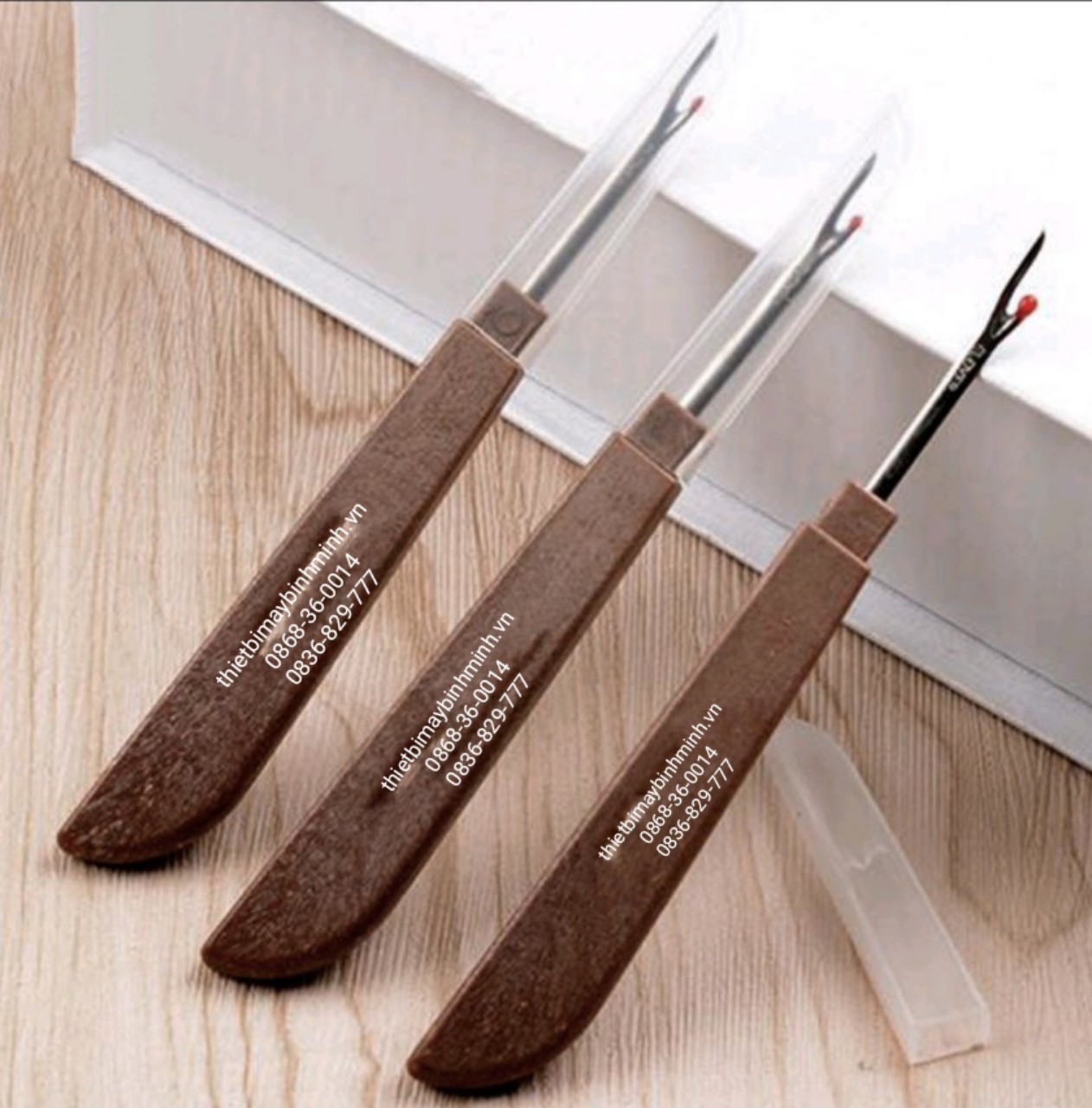 Dụng cụ rạch khuyết, gỡ chỉ tháo chỉ gỗ