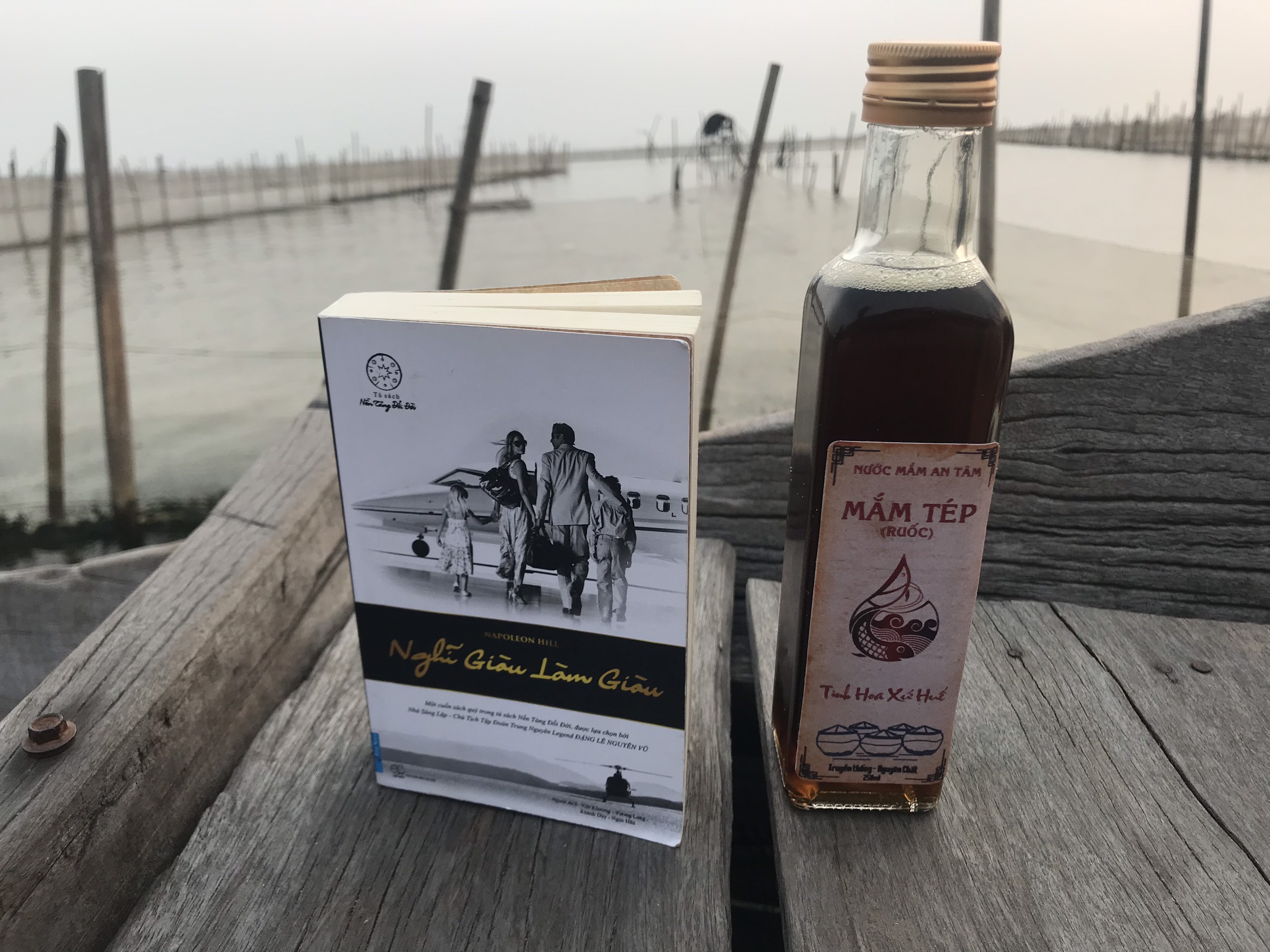 Nước Mắm Tép (ruốc)- Huế, special fish sauce, màu cánh gián, mùi thơm nồng đặt trưng, vị ngọt hậu đọng lại ở cổ họng. Bán sĩ và lẽ, cung cấp nước mắm nguyên liệu. Phone: 0909504455, Web:nuocmamhue.com