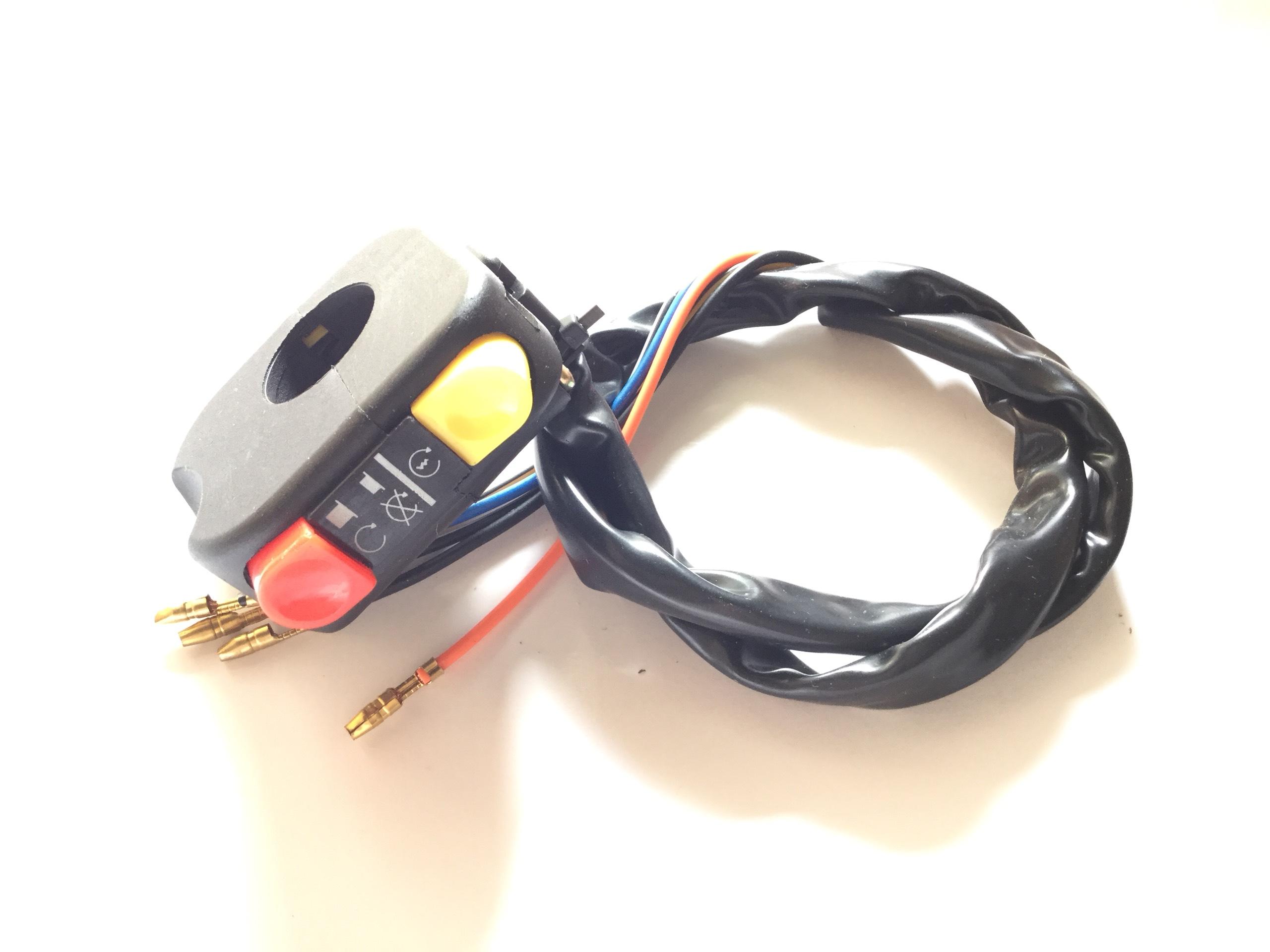 Cùm công tắc phải FZ ,Sản Phẩm Chất Lượng, Gian Hàng Uy Tín, Giá Cả Cực Tốt, Mua Ngay.