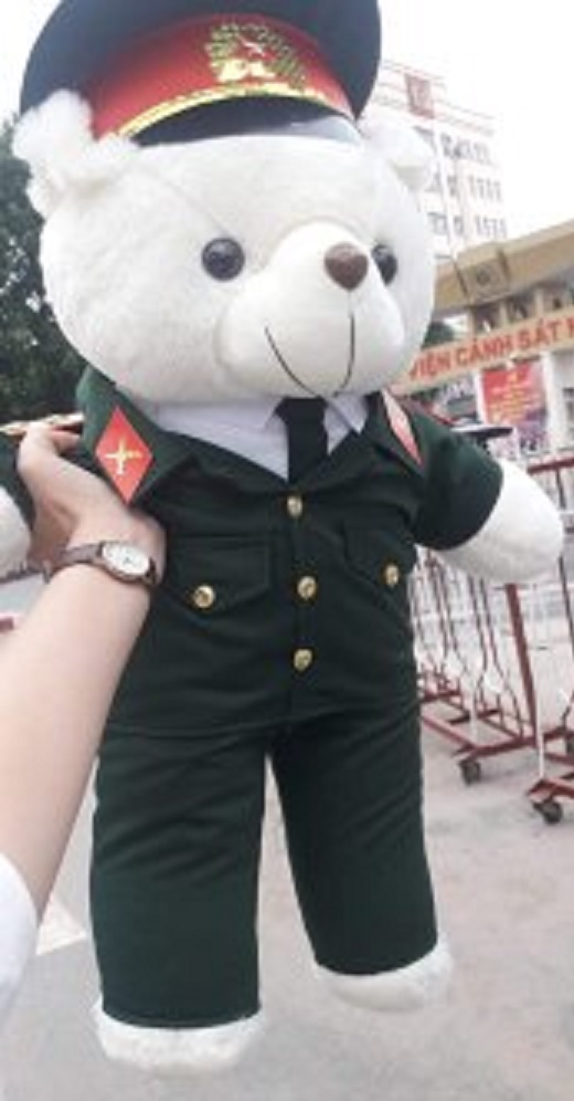 Gấu bông mặc đồ lính