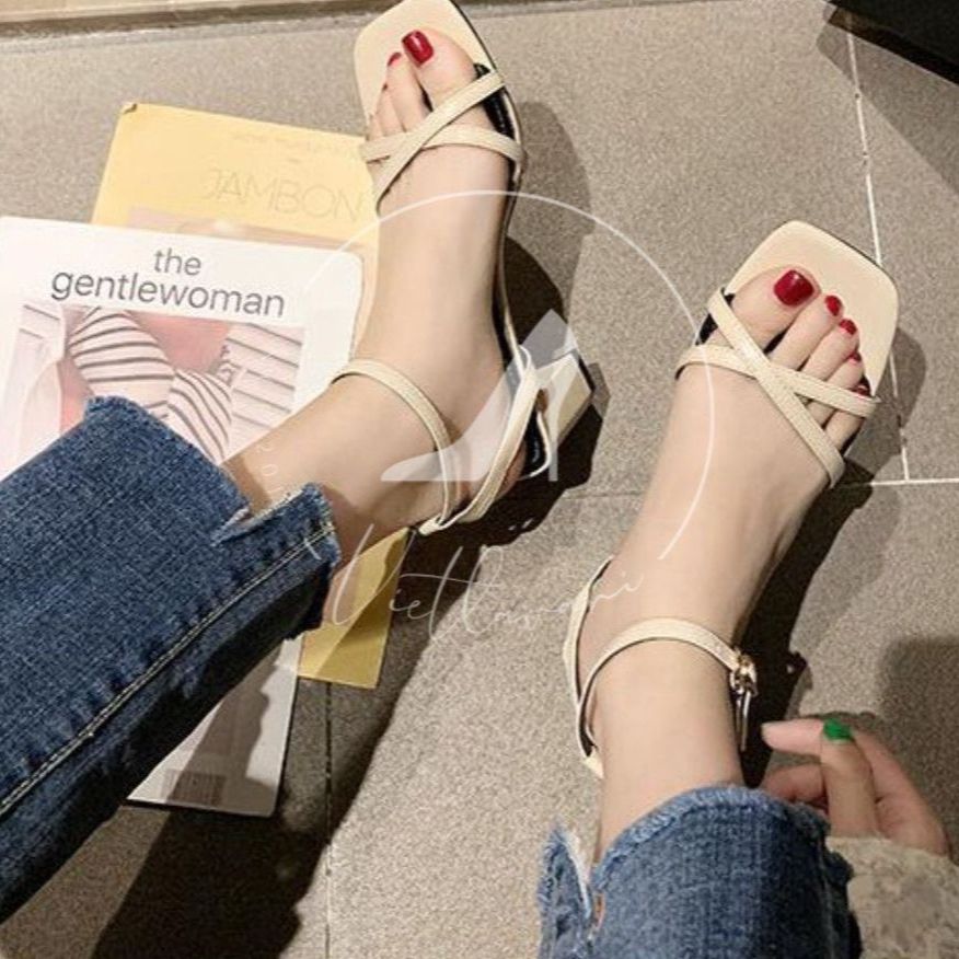 Sandal nữ size 35-43 cao 5p đan chéo 2 màu đen và kem mã vnks10