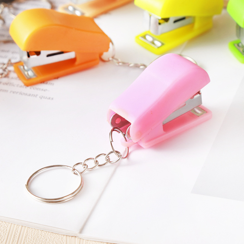 Móc khóa dập ghim mini tiện lợi