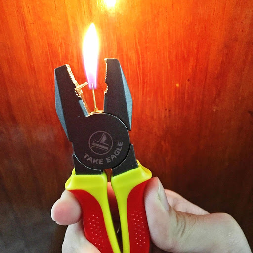 Bật Lửa hột quẹt hình Chiếc Kìm Cá Tính lạ độc siêu đáng yêu