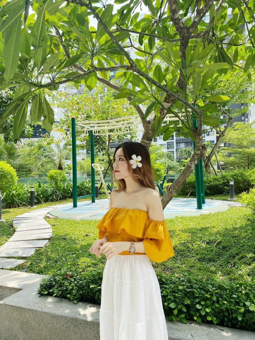 [HCM]Áo kiểu nữ trễ vai tay loe siu hót. Chất liệu vải kate nhật mềm mịn phom từ 38-55 ký vừa