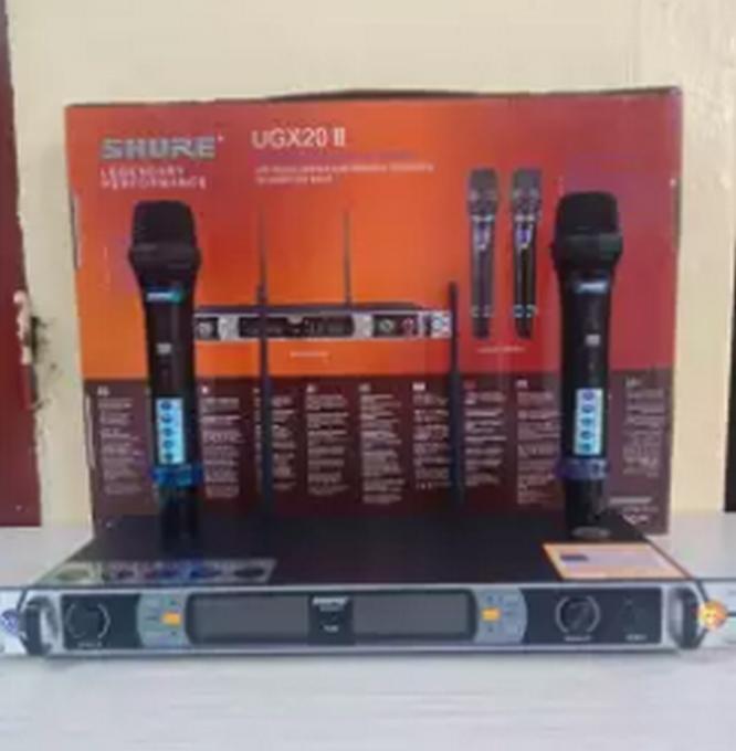 Shure UGX20ii Mic hat kem loa, Micro karaoke, Micro karaoke khong day, Micro hát karaoke giá rẻ, Micro karaoke Cao Cấp
