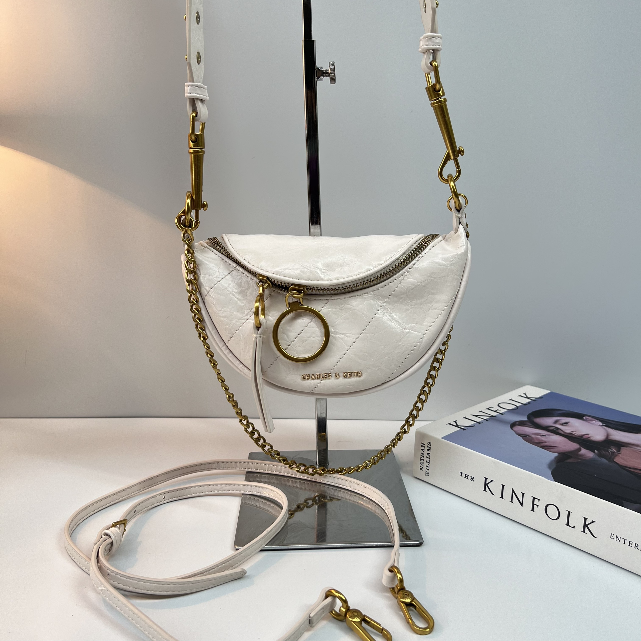 Túi xách  bao tử  size 20cm (link đủ màu)   Ck2-80150844