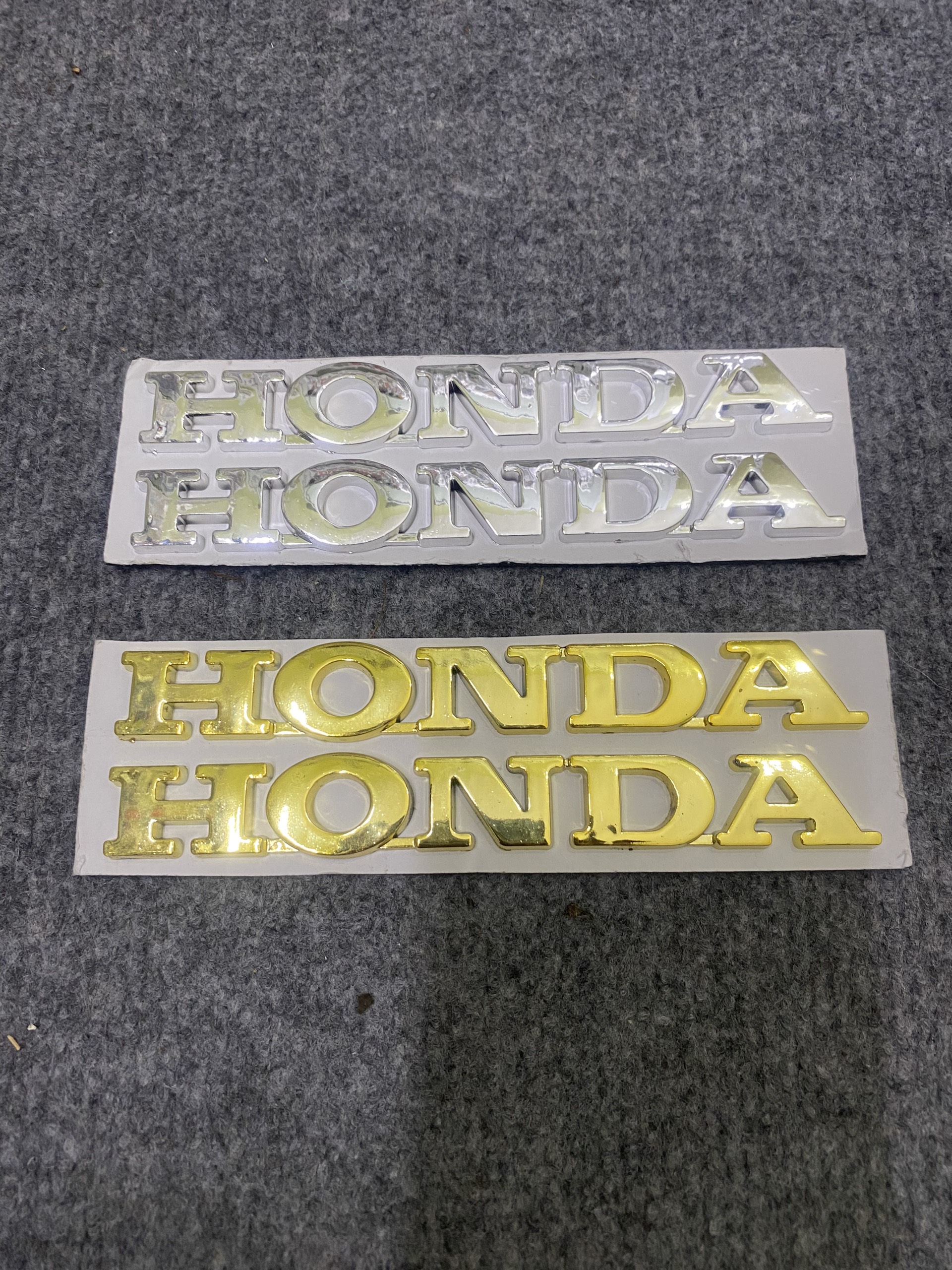 Chữ honda nổi dán trang trí xe máy ( giá 1 chữ )