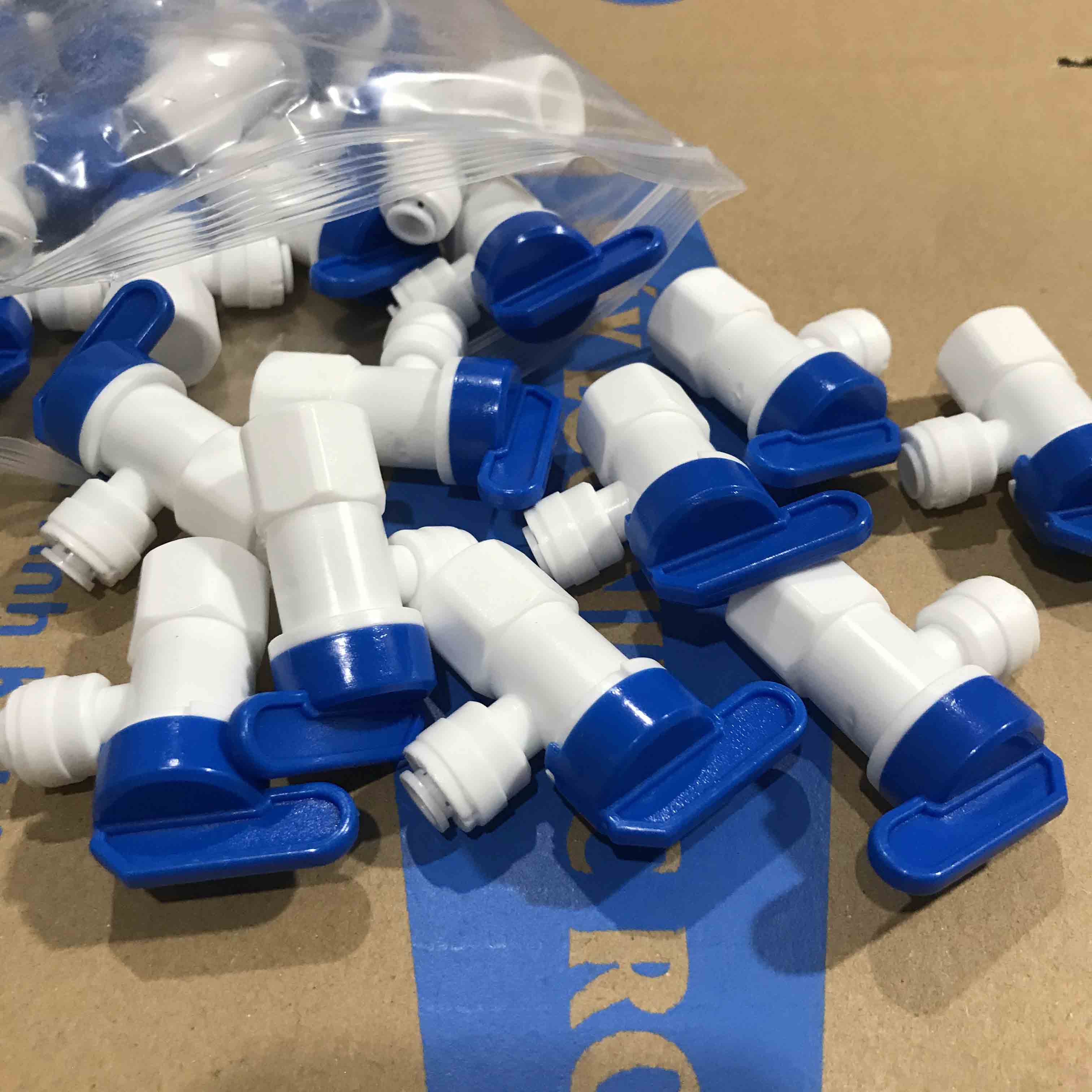 Van bình áp nối nhanh - van khóa bình chứa nước máy lọc nước ra dây phi 6 - 0333597888