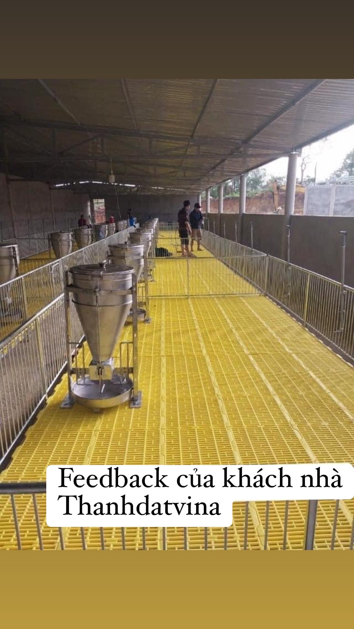 Lót sàn chuồng chó dạng nhựa dùng ghép sàn chuồng chó mèo hoặc làm tấm sàn ghép cho thú cưng kích thước 50mx100m