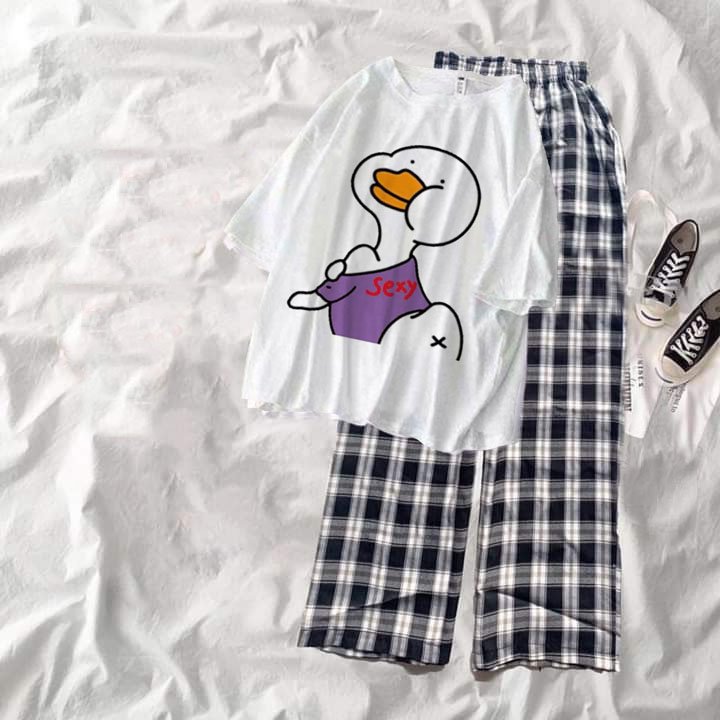 Bộ áo thun vịt sexy kèm quần kẻ các màu