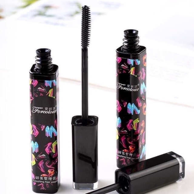 Mascara chuốt tóc con