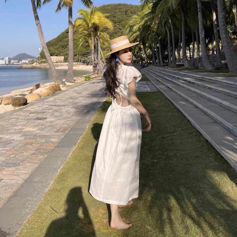 Đầm midi trắng cutout lưng