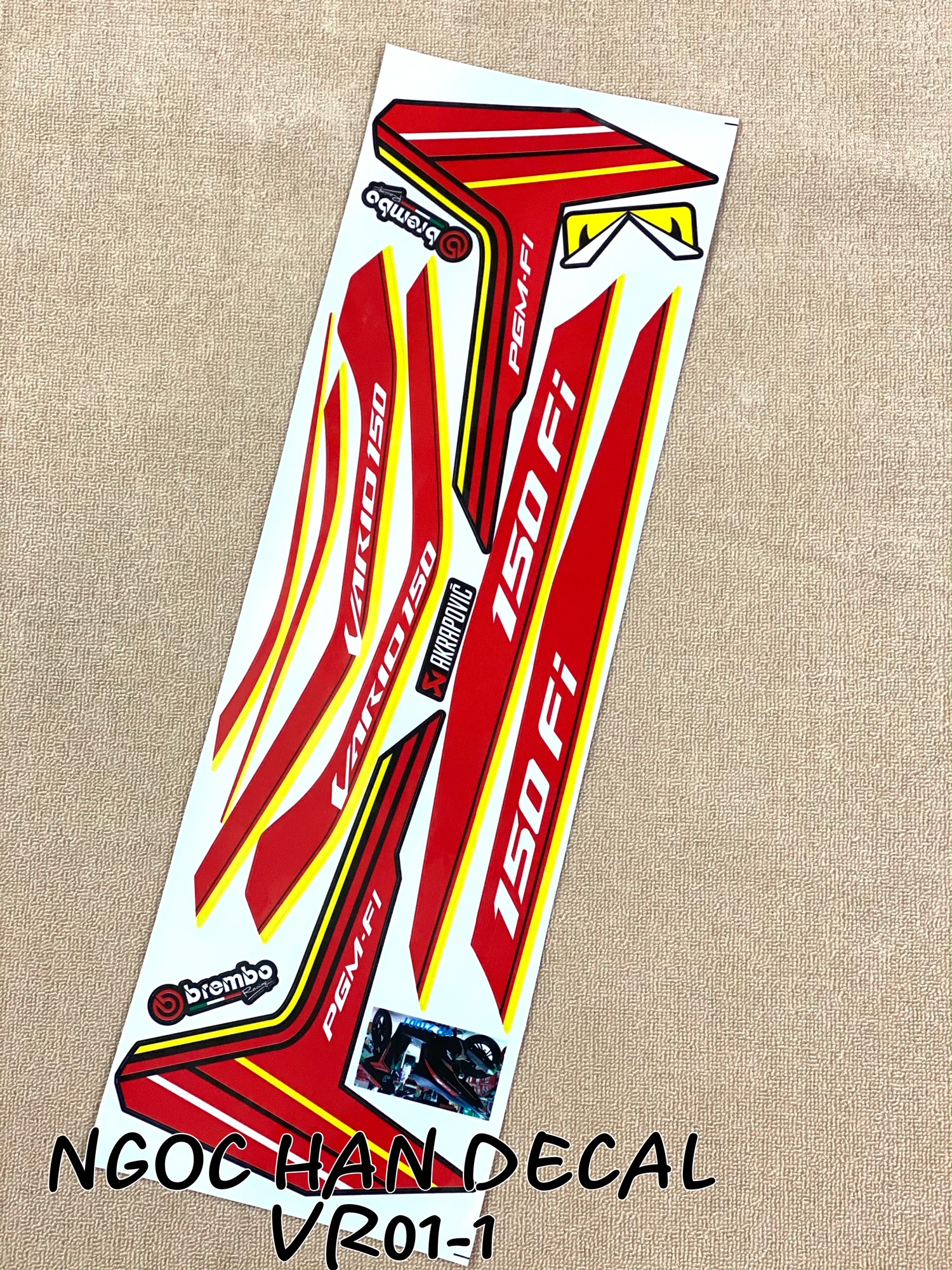 [HCM]Tem chế nguyên bộ phản quang màu đỏ viền vàng cho Honda Vario -- NGỌC HÂN DECAL