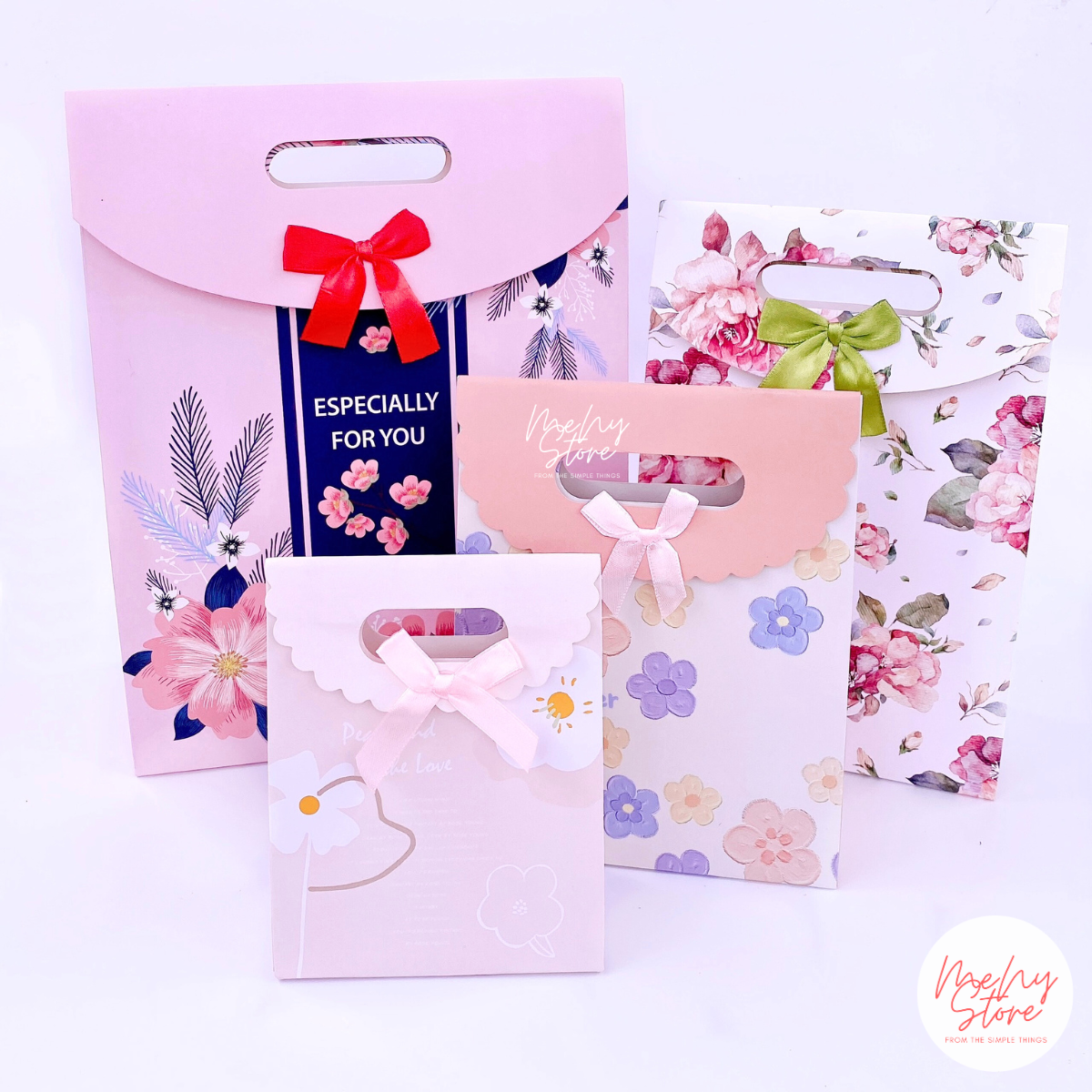 Combo 20 túi giấy đựng quà tặng, mỹ phẩm có nắp ivory loại đẹp có nơ dán