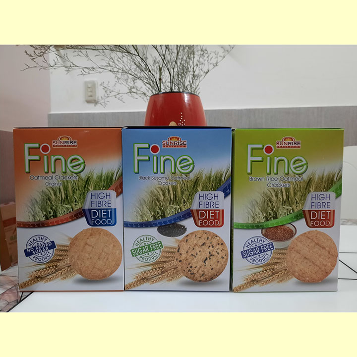 Bánh yến mạch gạo lức - mè đen Fine hộp 178g