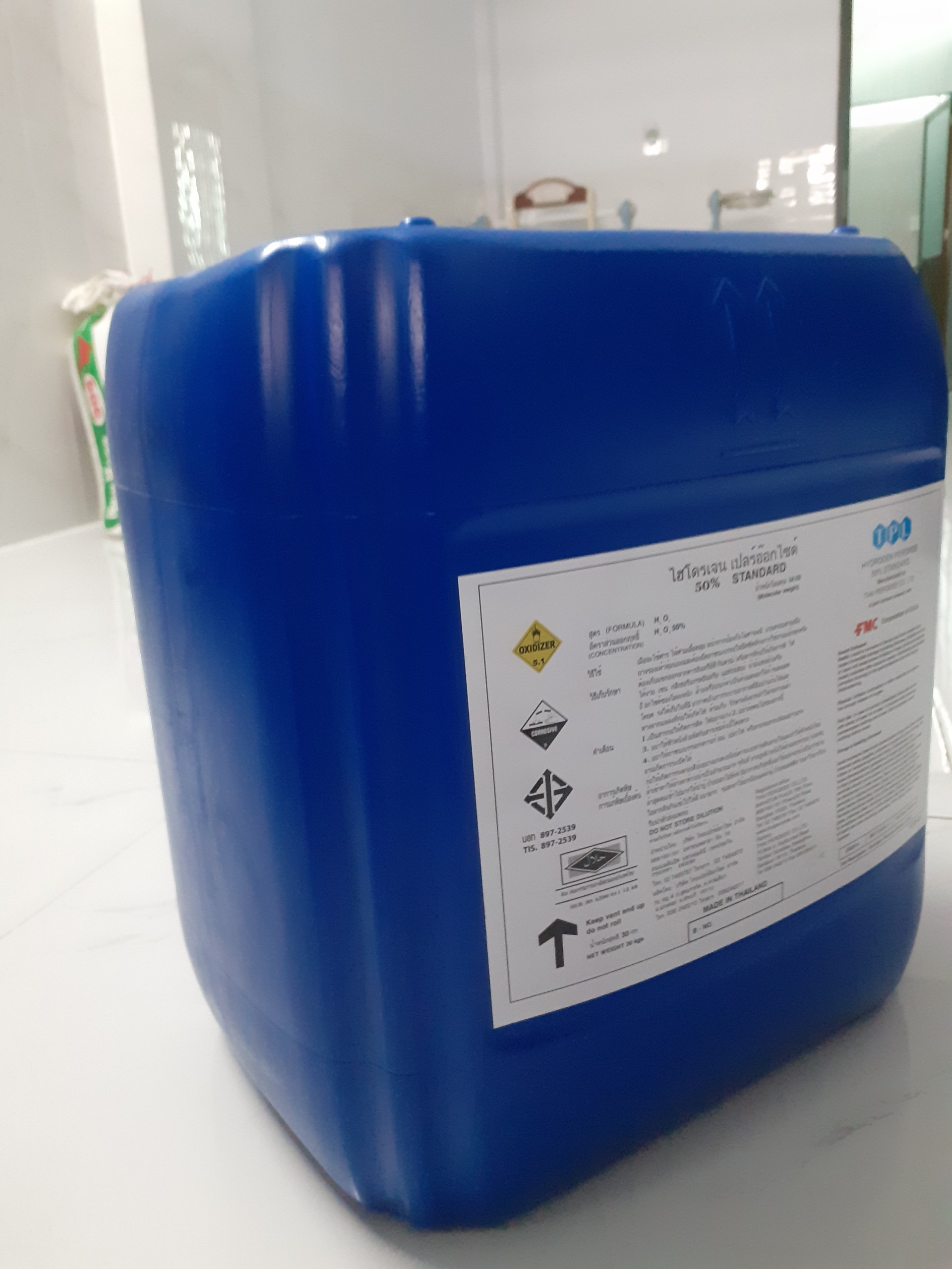 Chai 1 lít oxy già h2o2 thái 50%