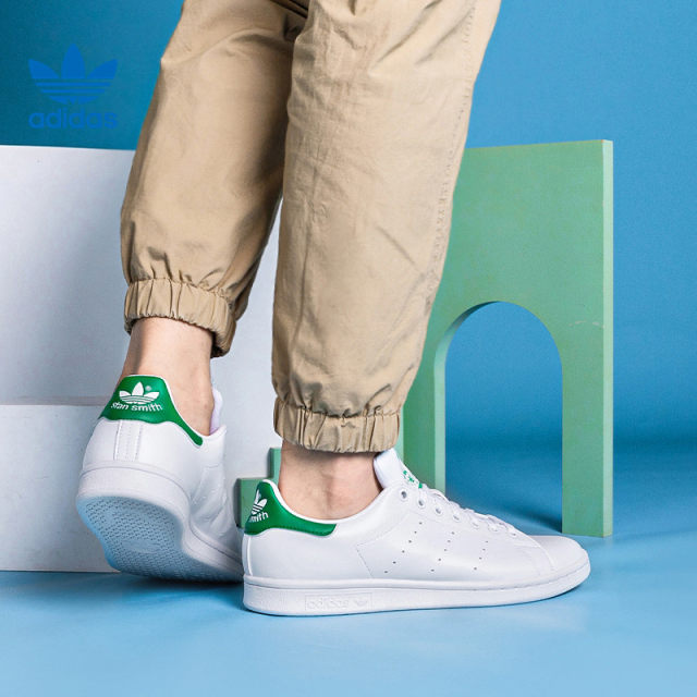 junior white stan smiths