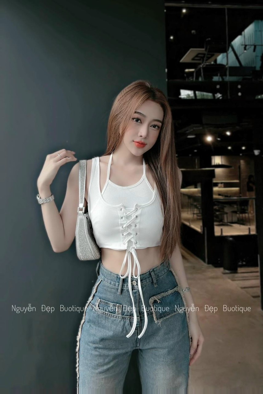 Sét áo yếm croptop xỏ chéo dây cổ yếm