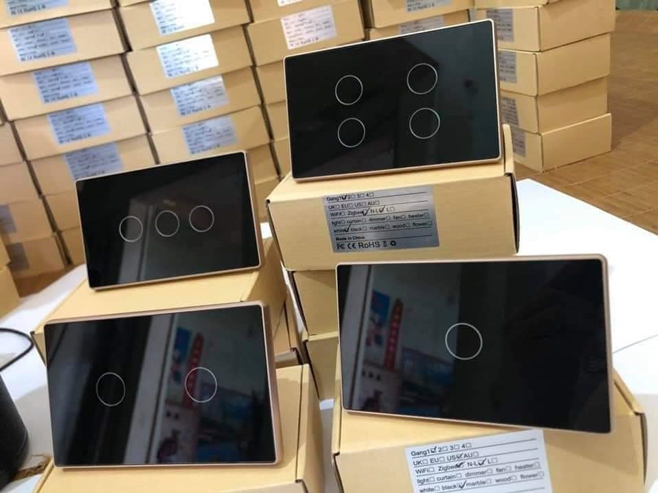 Công tắc zigbee tuya viền nhôm, mặt kính cao cấp 1, 2, 3, 4 nút đen - chuẩn us