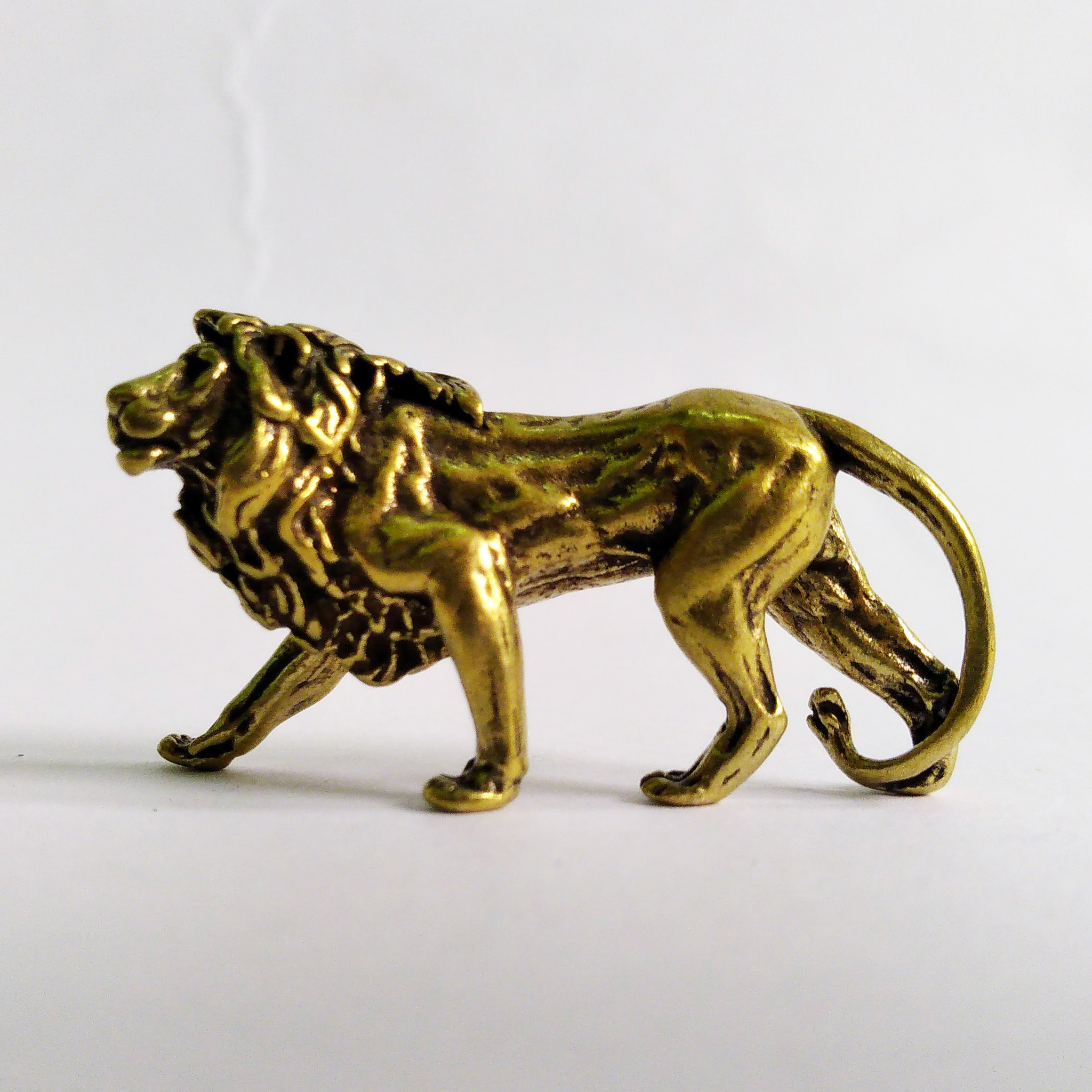 Sư tử mini bằng đồng giá rẻ làm phụ kiện tiểu cảnh, phụ kiện bàn trà, trang trí bonsai, làm móc khóa