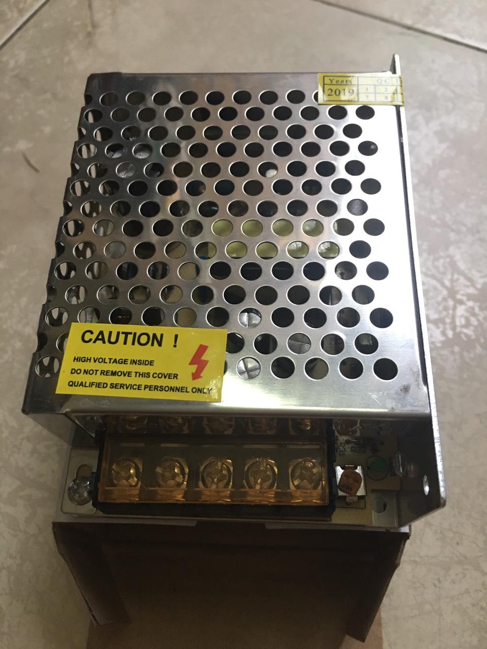 Nguồn tổ ong 12v 5a