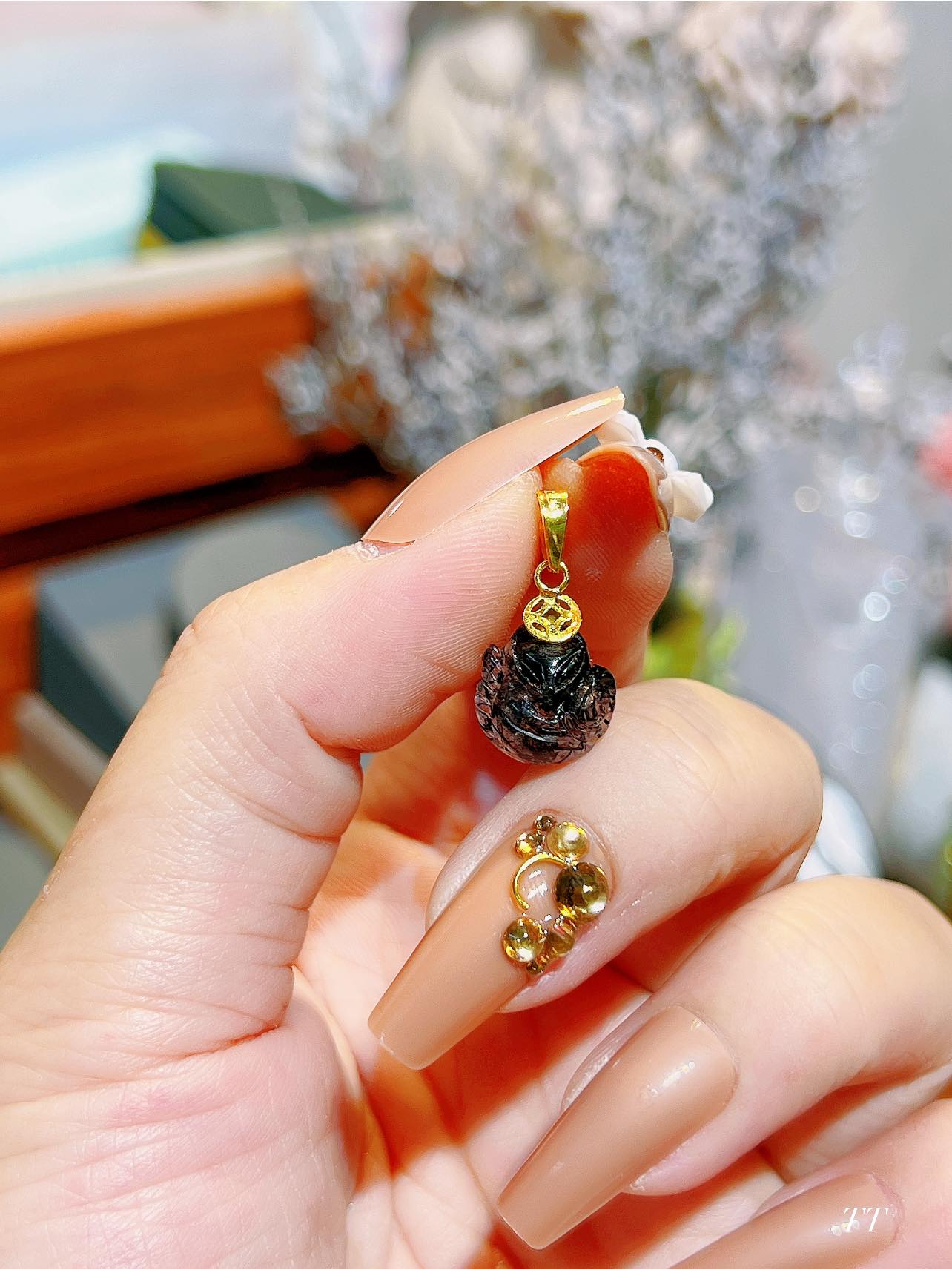 Mặt dây chuyền hồ ly đá thạch anh tóc đen tự nhiên móc vàng tây, mặt đá phong thuỷ hợp mệnh thuỷ, mệnh mộc, trang sức thiết kế, đủ bill phiếu bảo hành