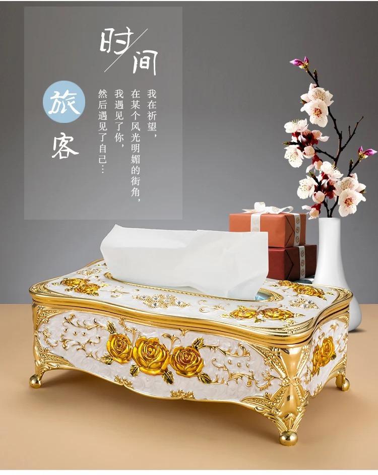 Hộp đựng khăn giấy hoa văn cổ điển mạ vàng