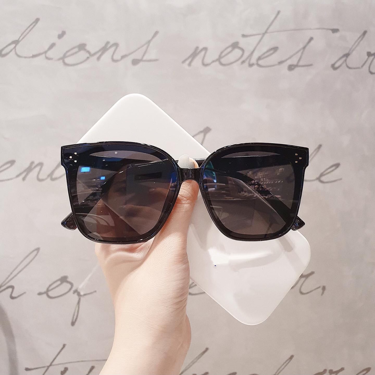 Kính mát kính râm hàng hiệu gm nam nữ dáng vuông style cá tính