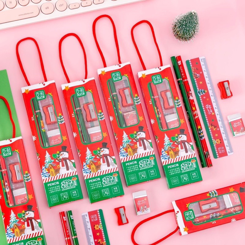 Bộ đồ dùng học tập noel 5 món dễ thương