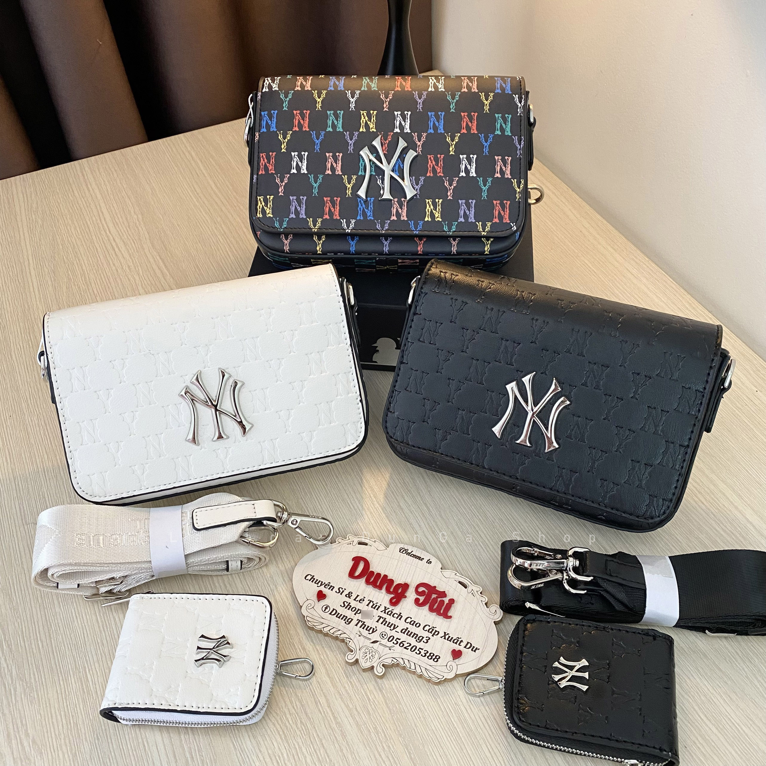 Túi da Monogram dập vân chìm đeo chéo fullbox size 18 đủ màu
