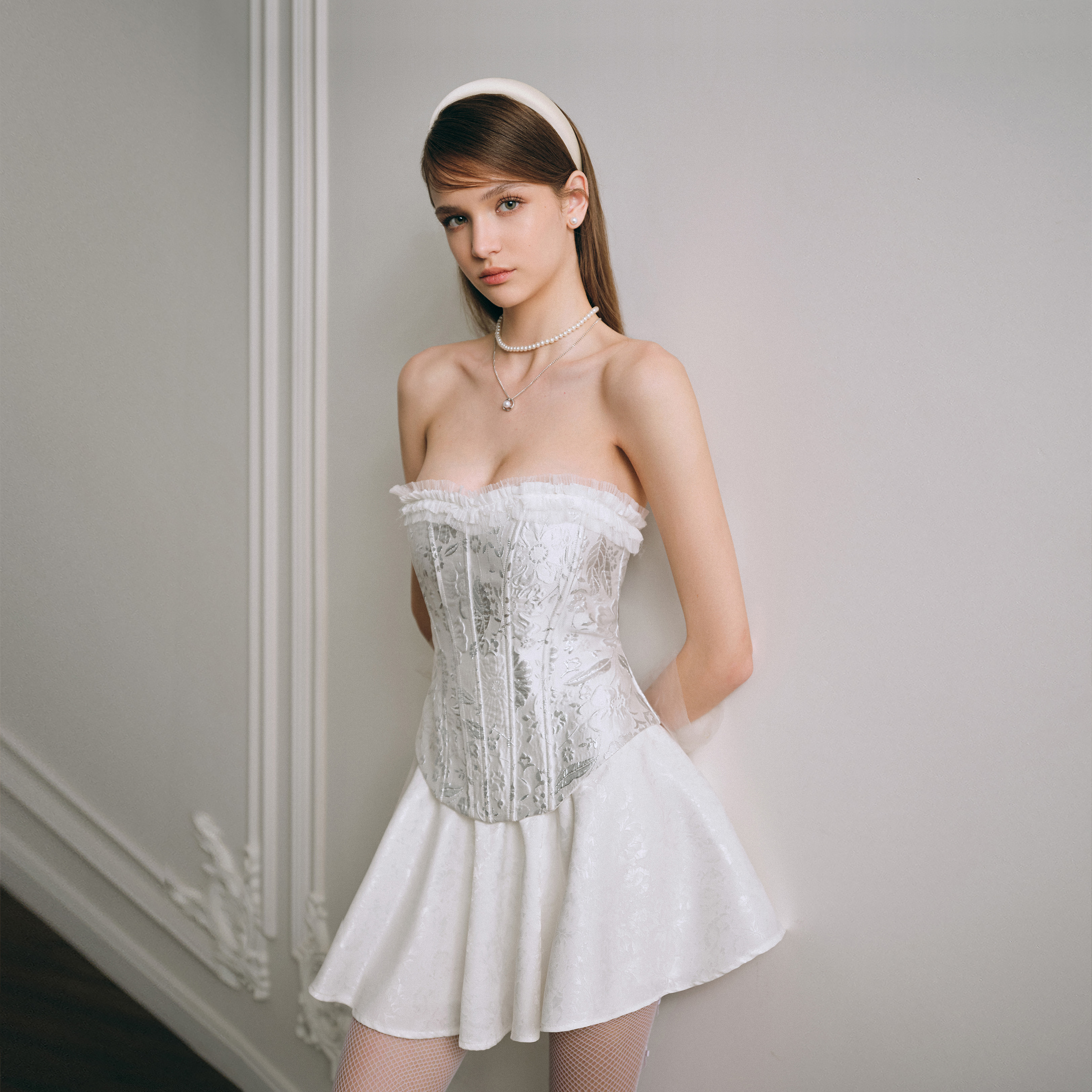 DARLING.ISM Áo corset hoa nổi Snowie Corset vải gấm