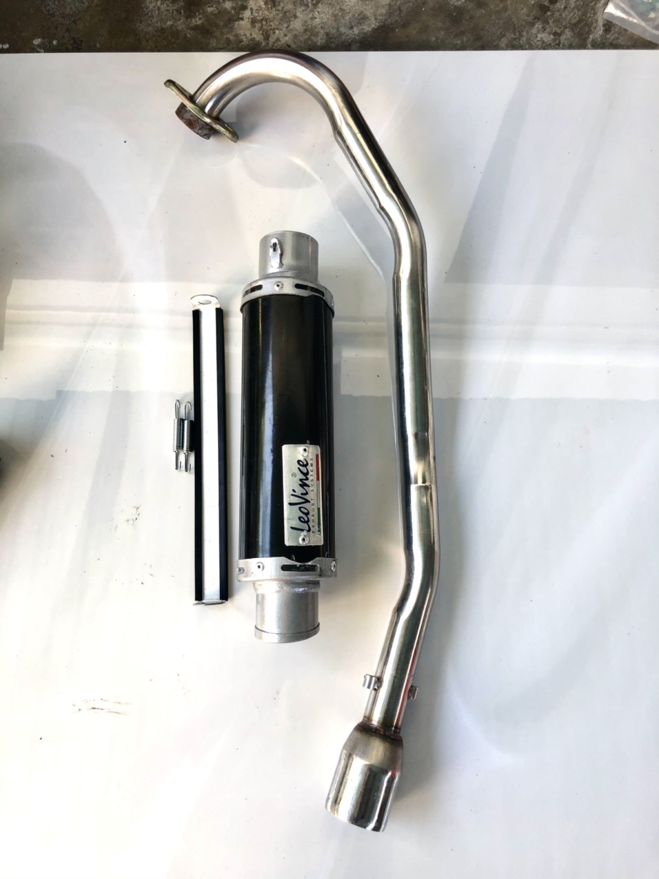 Pô leovince full cổ bô độ ex135-ex150 ... đủ màu, có tiêu ,Sản Phẩm Chất Lượng, Gian Hàng Uy Tín, Giá Cả Cực Tốt, Mua Ngay.