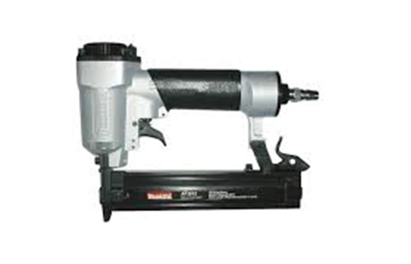 Máy dập đinh makita af301z