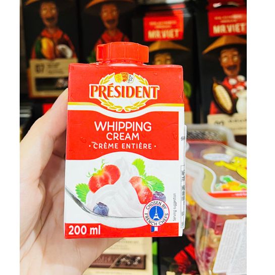 Date 01/27 Kem Đánh Bông Whipping Cream UHT, 35,1% chất béo, nhập khẩu từ Pháp President 200ml